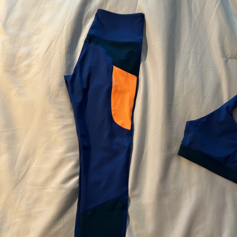 Matching set - Picture 3 of 4